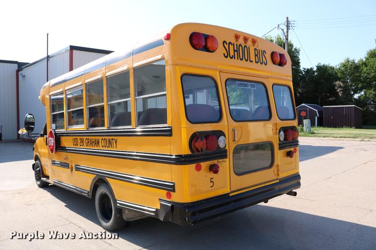 image for item DB9319 2002 Chevrolet Express G3500 school bus