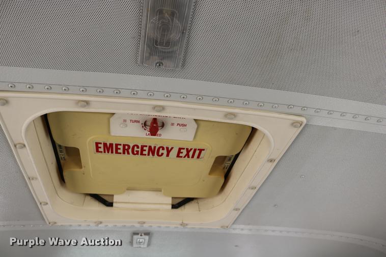 image for item DB9319 2002 Chevrolet Express G3500 school bus