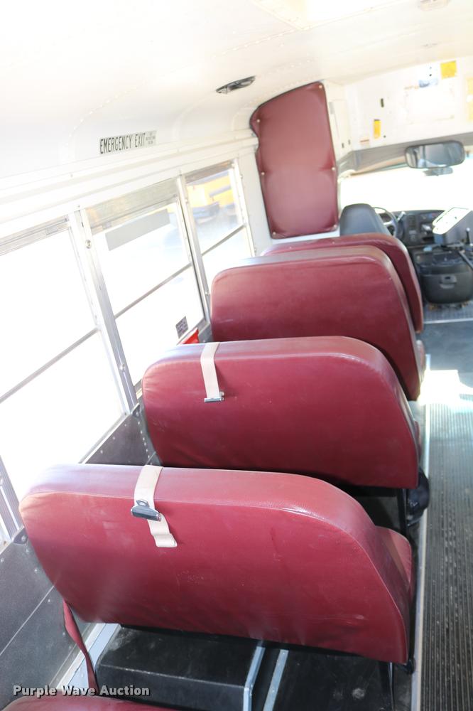 image for item DB9319 2002 Chevrolet Express G3500 school bus