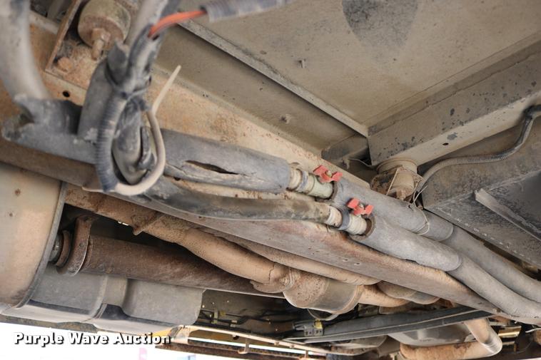 image for item DB9319 2002 Chevrolet Express G3500 school bus