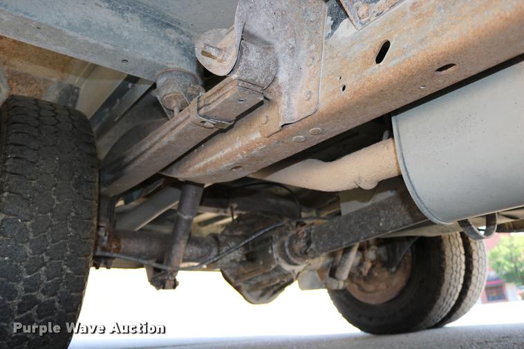 image for item DB9319 2002 Chevrolet Express G3500 school bus