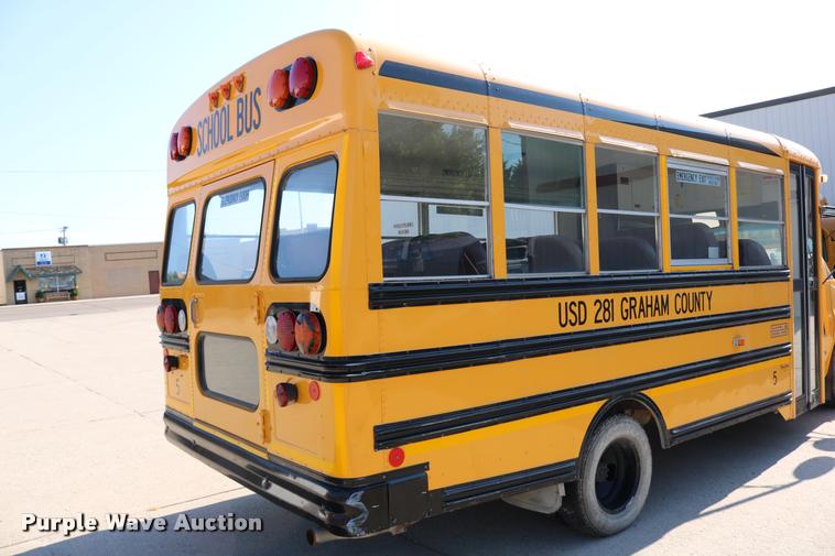 image for item DB9319 2002 Chevrolet Express G3500 school bus