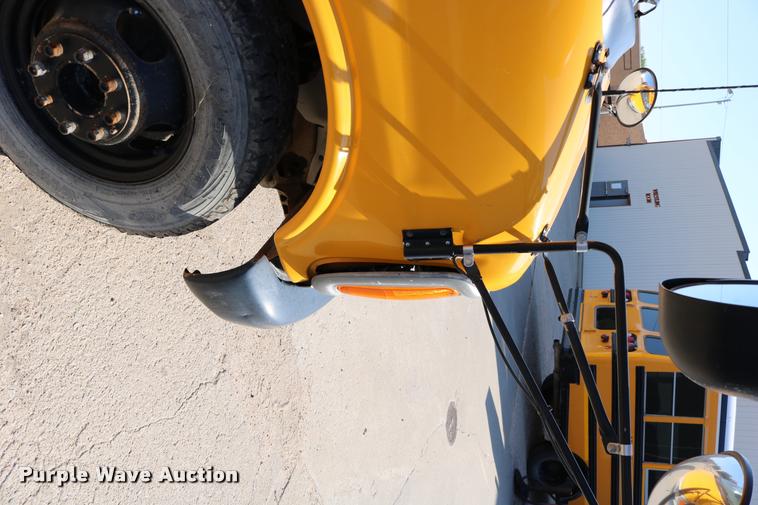 image for item DB9319 2002 Chevrolet Express G3500 school bus