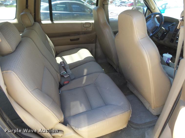 image for item DC3939 2003 Dodge Durango SUV