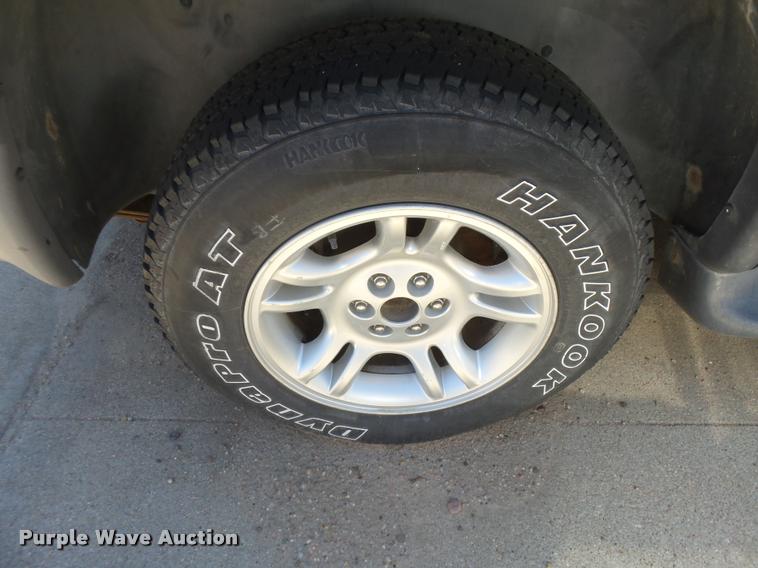 image for item DC3939 2003 Dodge Durango SUV