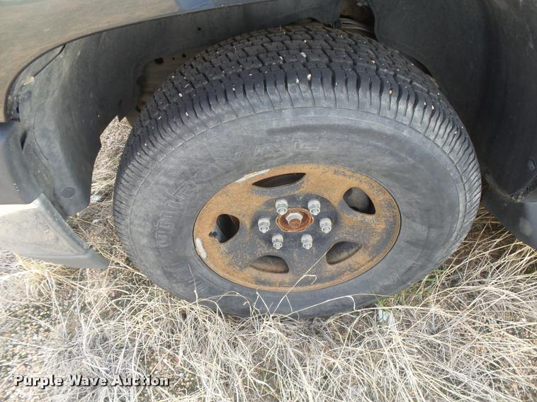 image for item DC3940 2003 Chevrolet Tahoe SUV