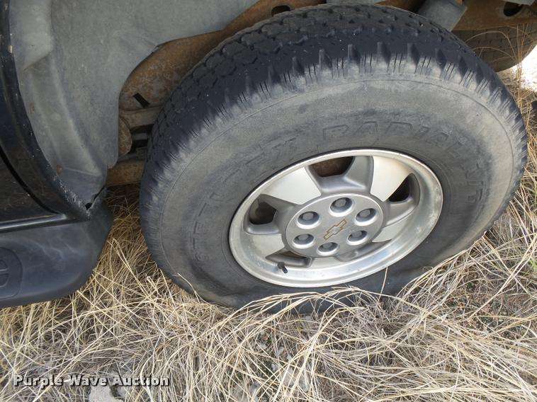 image for item DC3940 2003 Chevrolet Tahoe SUV