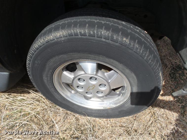 image for item DC3940 2003 Chevrolet Tahoe SUV