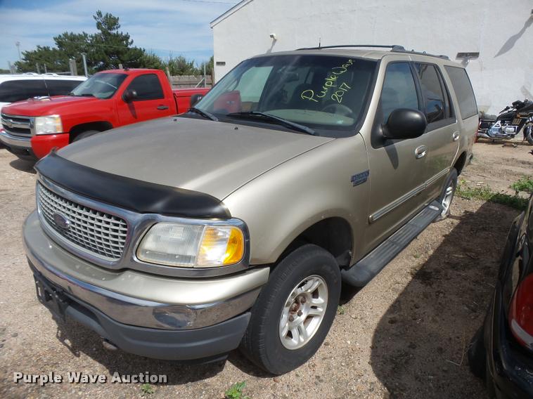 image for item DC3941 2000 Ford Expedition XLT SUV