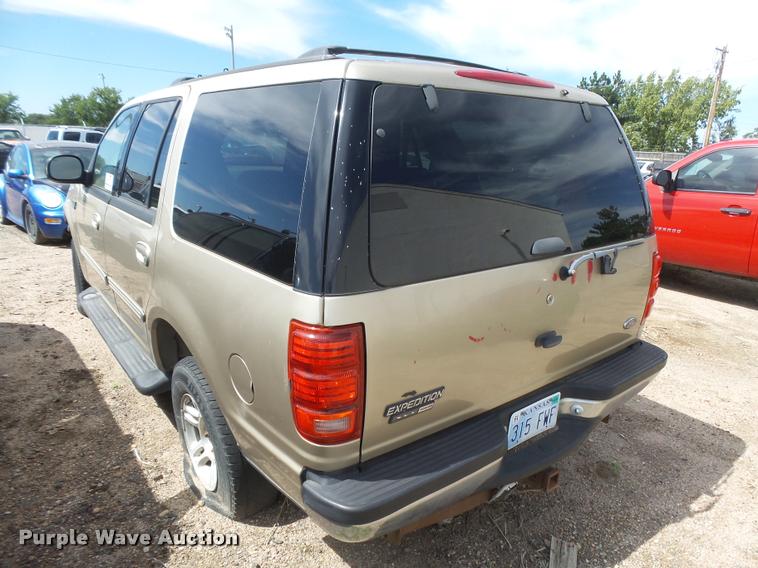 image for item DC3941 2000 Ford Expedition XLT SUV