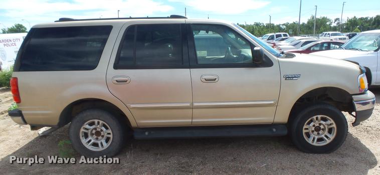 image for item DC3941 2000 Ford Expedition XLT SUV