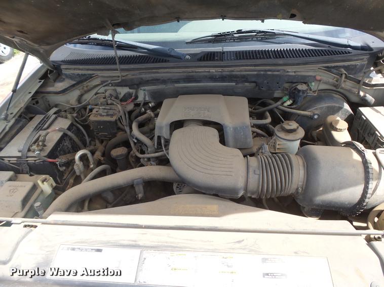 image for item DC3941 2000 Ford Expedition XLT SUV