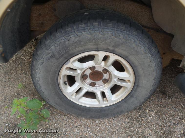 image for item DC3941 2000 Ford Expedition XLT SUV