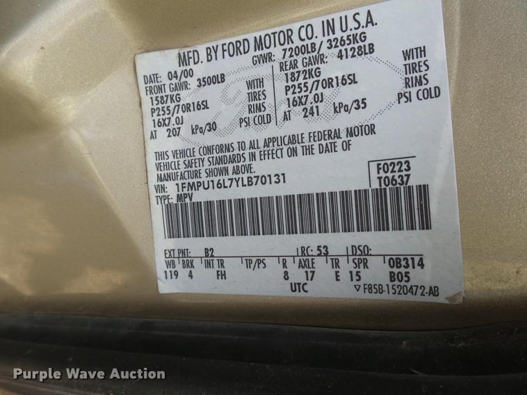 image for item DC3941 2000 Ford Expedition XLT SUV