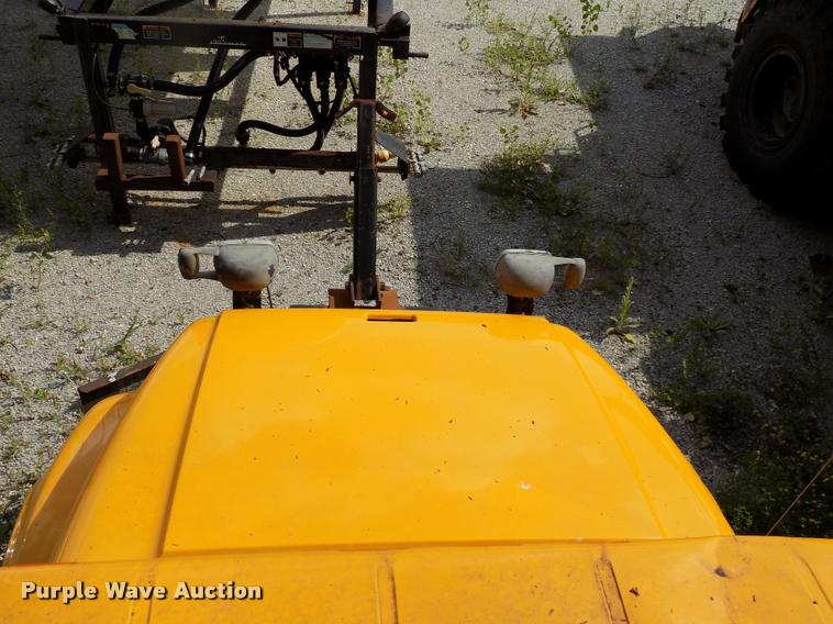 image for item DC4954 1999 International 4700 dump truck