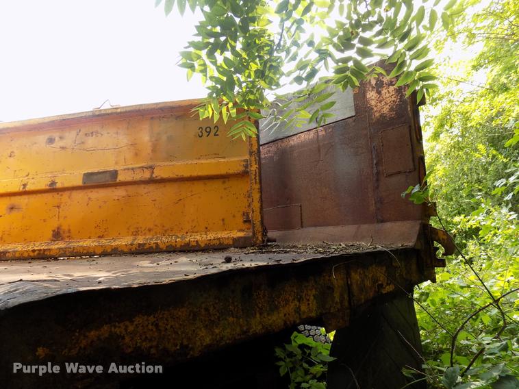 image for item DC4954 1999 International 4700 dump truck