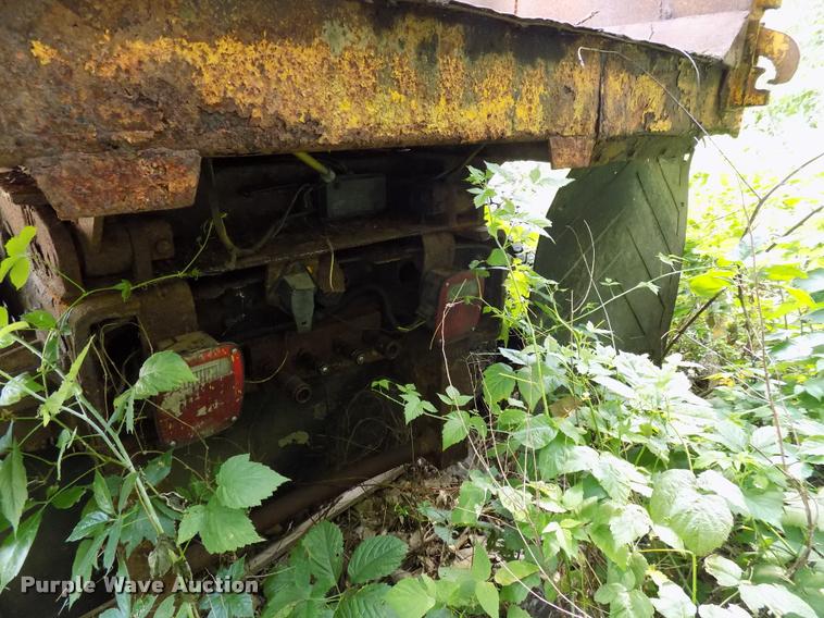 image for item DC4954 1999 International 4700 dump truck