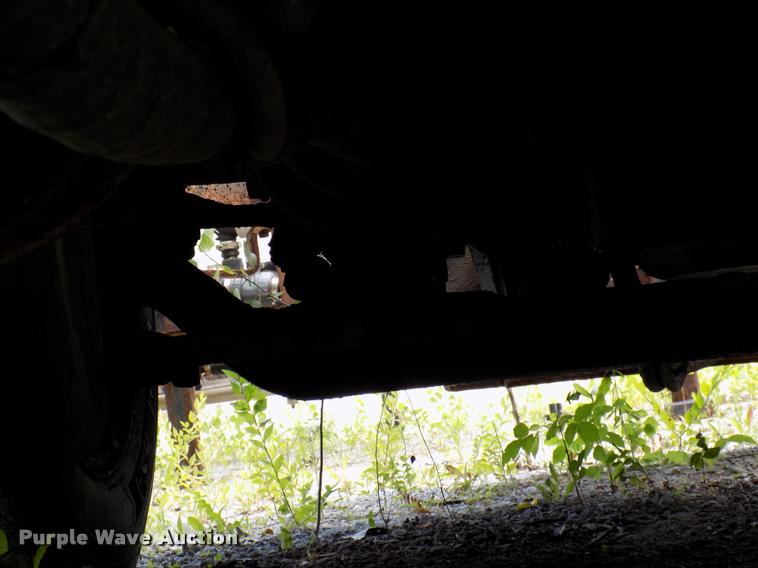 image for item DC4954 1999 International 4700 dump truck