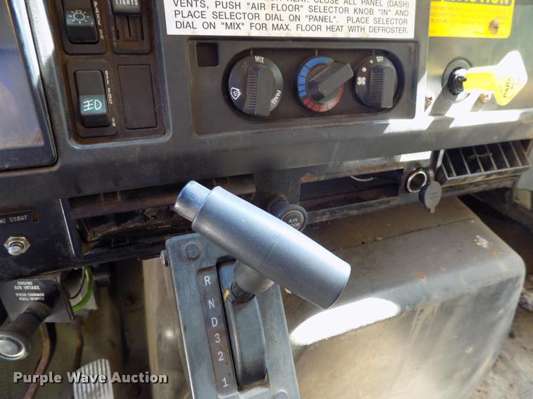 image for item DC4954 1999 International 4700 dump truck