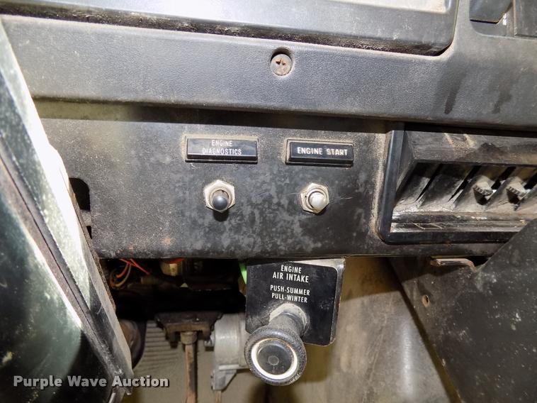 image for item DC4954 1999 International 4700 dump truck