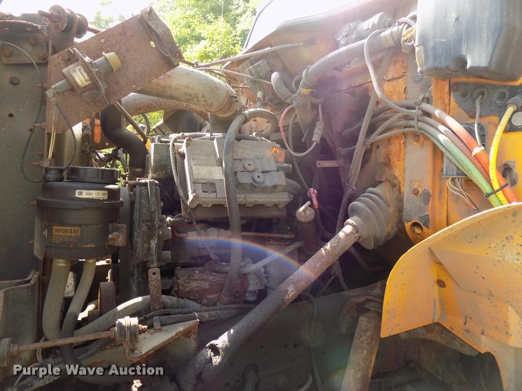 image for item DC4954 1999 International 4700 dump truck