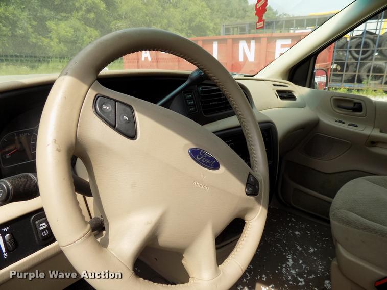 image for item DC4955 2001 Ford Windstar SE van