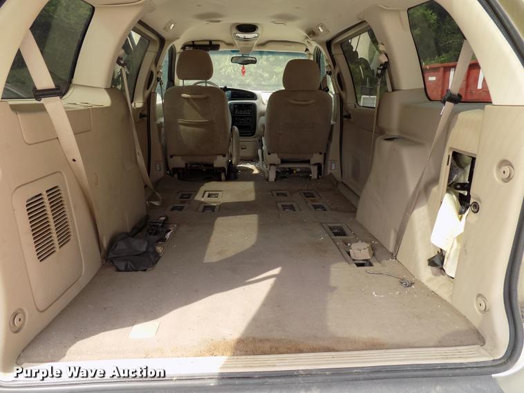 image for item DC4955 2001 Ford Windstar SE van
