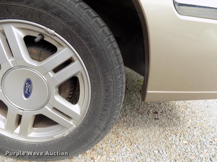 image for item DC4955 2001 Ford Windstar SE van