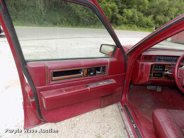 image for item DC4956 1993 Cadillac DeVille