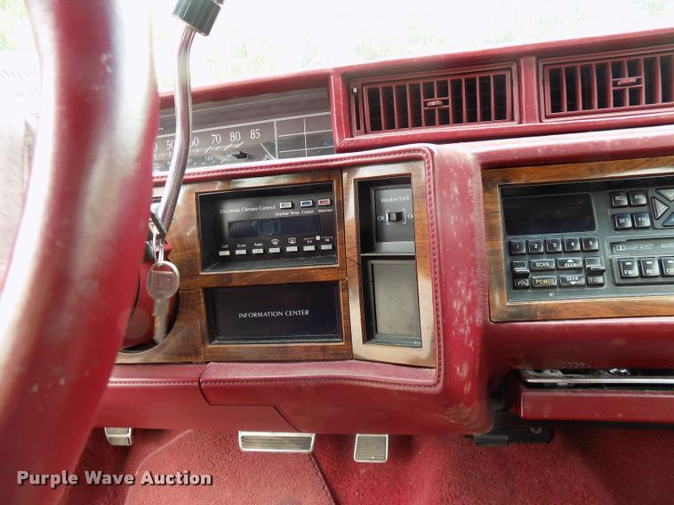 image for item DC4956 1993 Cadillac DeVille