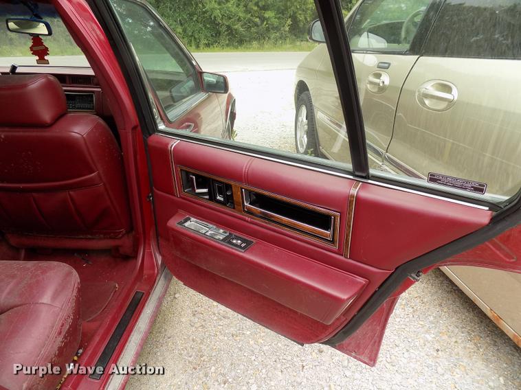 image for item DC4956 1993 Cadillac DeVille