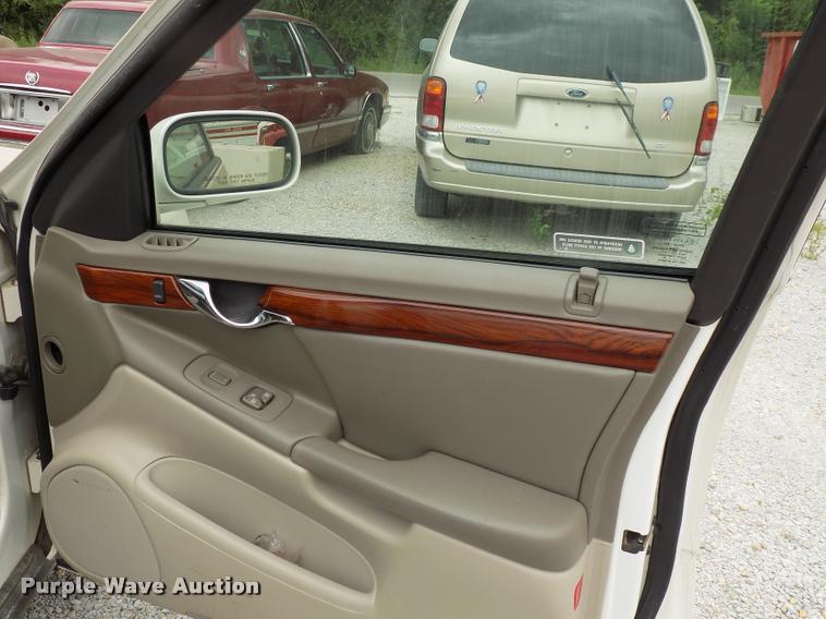 image for item DC4957 2002 Cadillac DeVille