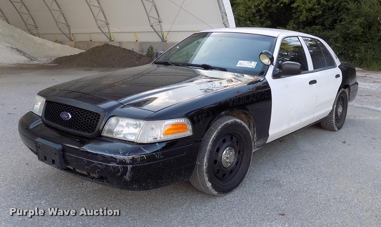 image for item DC4968 2011 Ford Crown Victoria Police Interceptor