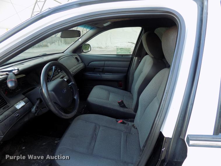 image for item DC4968 2011 Ford Crown Victoria Police Interceptor