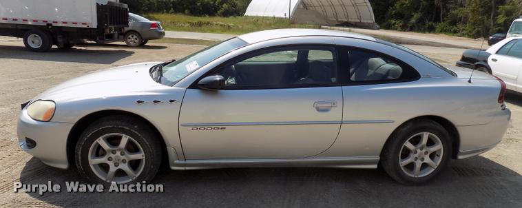 image for item DC4970 2001 Dodge Stratus SE