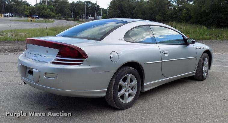 image for item DC4970 2001 Dodge Stratus SE
