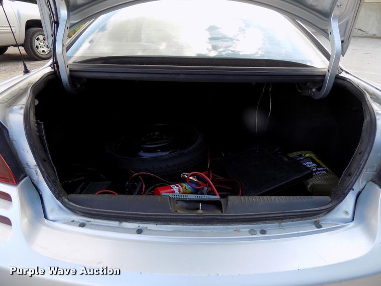 image for item DC4970 2001 Dodge Stratus SE