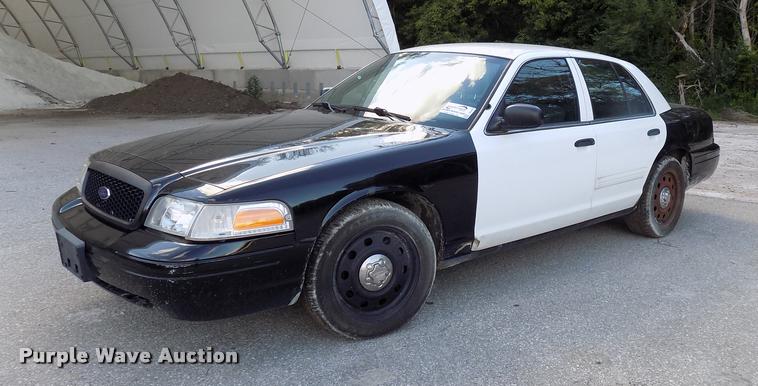 image for item DC4971 2011 Ford Crown Victoria Police Interceptor