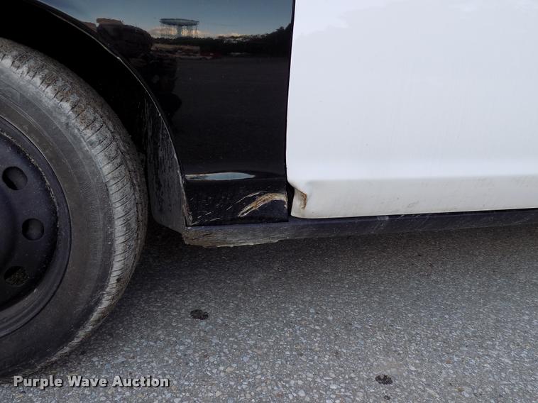 image for item DC4971 2011 Ford Crown Victoria Police Interceptor