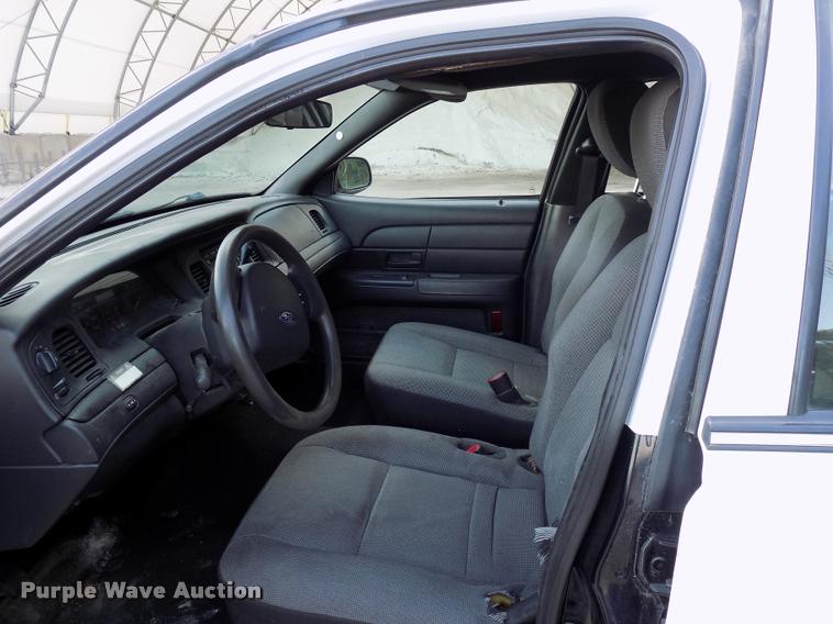 image for item DC4971 2011 Ford Crown Victoria Police Interceptor