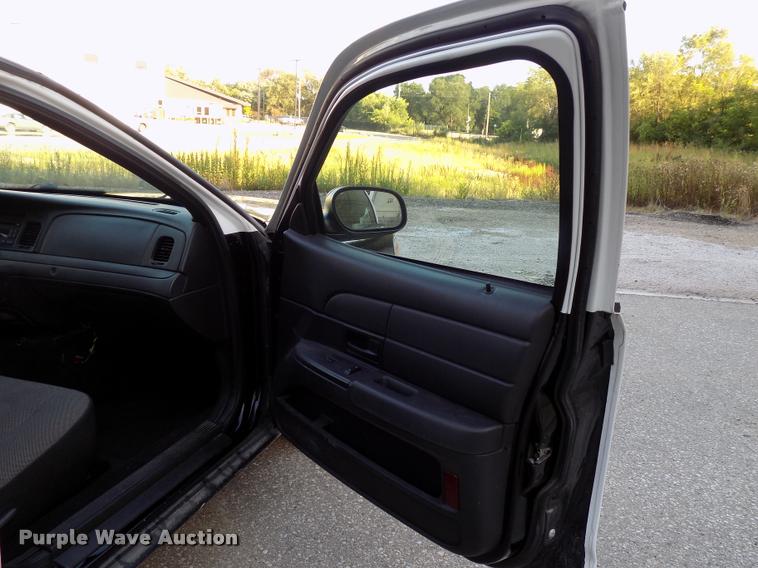 image for item DC4971 2011 Ford Crown Victoria Police Interceptor