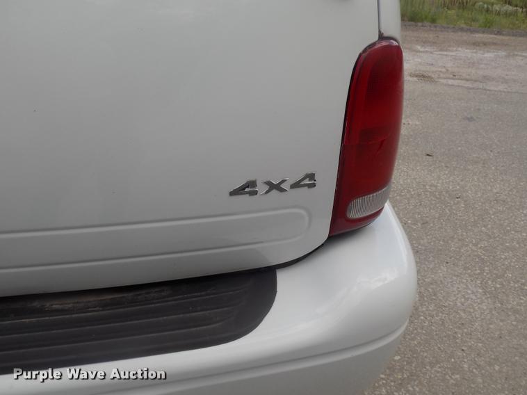 image for item DC4974 2000 Dodge Durango SLT SUV