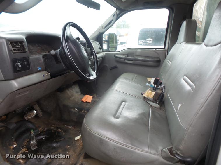 image for item DC5432 2003 Ford F550 refuse truck