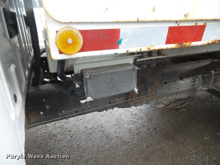 image for item DC5432 2003 Ford F550 refuse truck