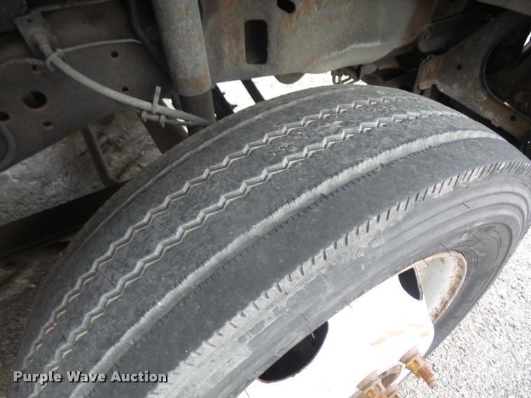 image for item DC5432 2003 Ford F550 refuse truck