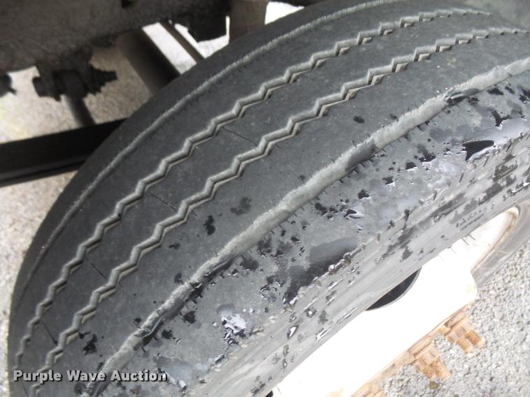 image for item DC5432 2003 Ford F550 refuse truck