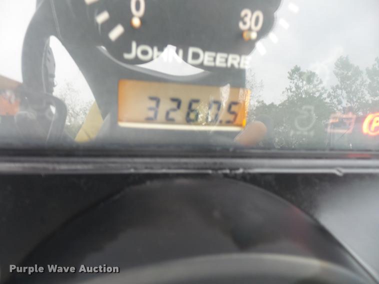 image for item DC5433 2005 John Deere 4120 MFWD tractor