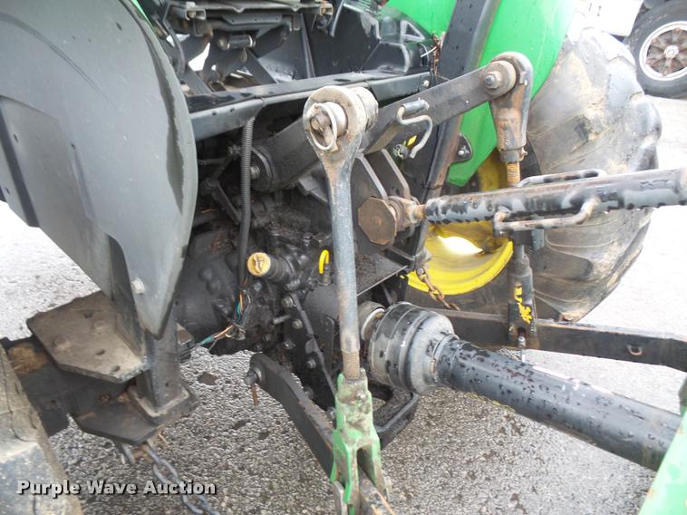 image for item DC5433 2005 John Deere 4120 MFWD tractor