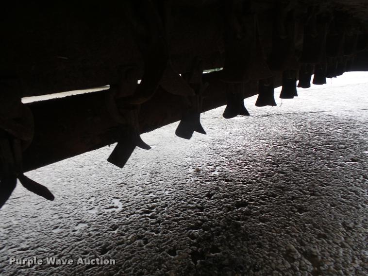 image for item DC5433 2005 John Deere 4120 MFWD tractor