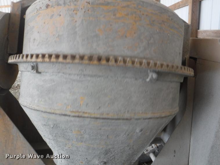 image for item DC5442 Gilson 6-ST-S cement mixer